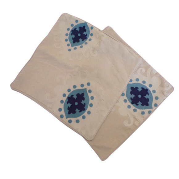 Throw Pillow Cover's Blue and Cream Design 18" x 18"  3172 - Picture 5 of 5